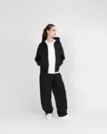 SU ZIP JOGGER - BLACK - Image 2